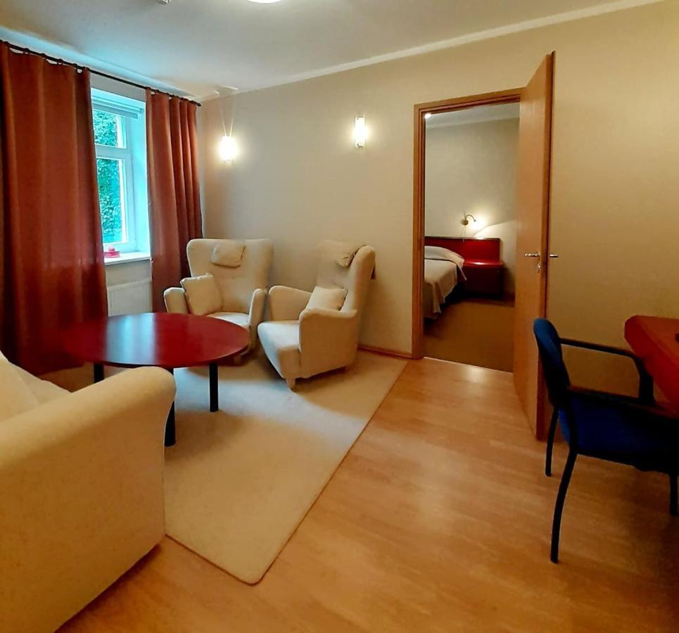 Hotel Kuelalistemaja Kukruse Residents Kohtla-Järve Exteriér fotografie